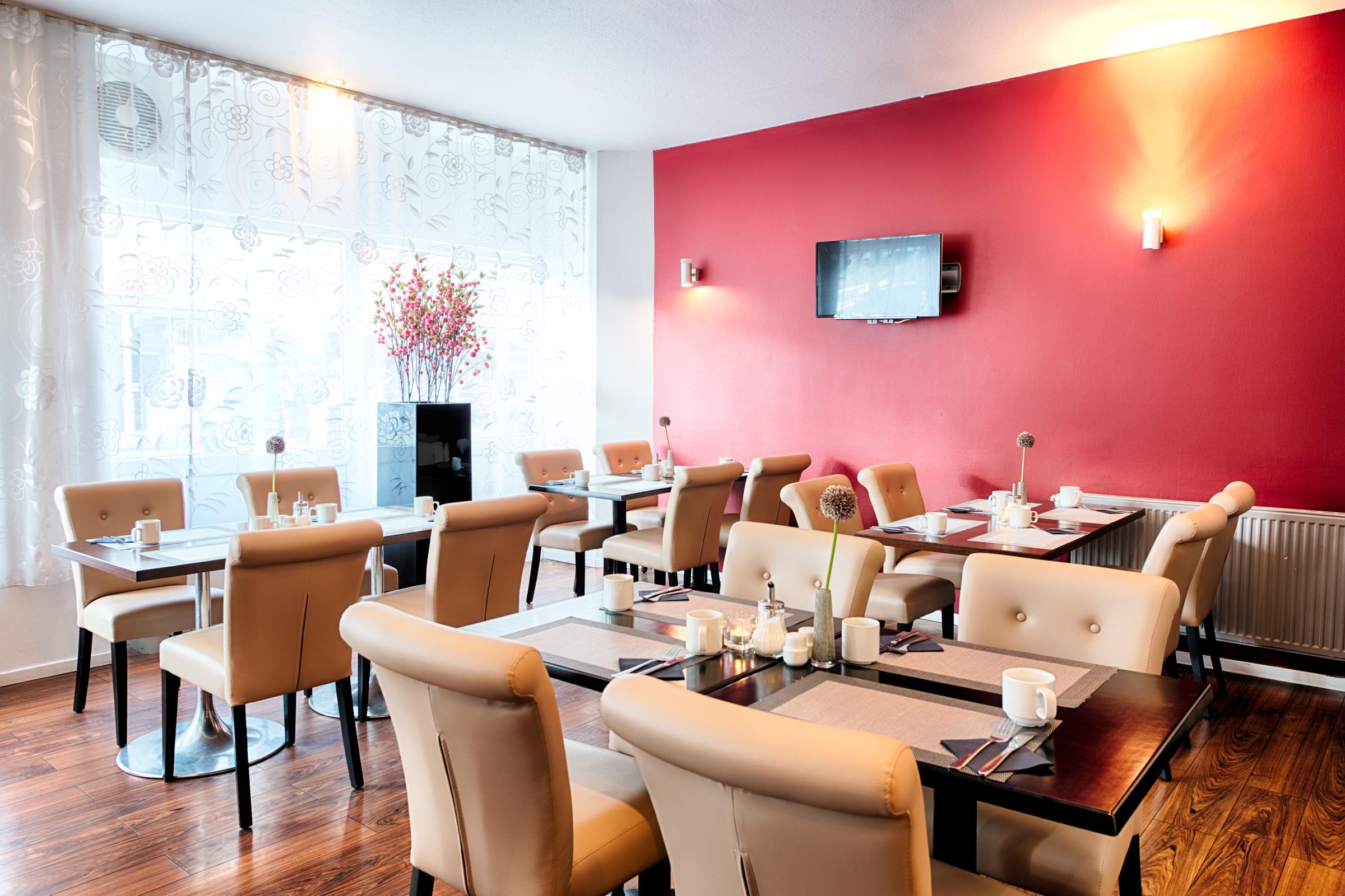 Leonardo Frankfurt Center 3*