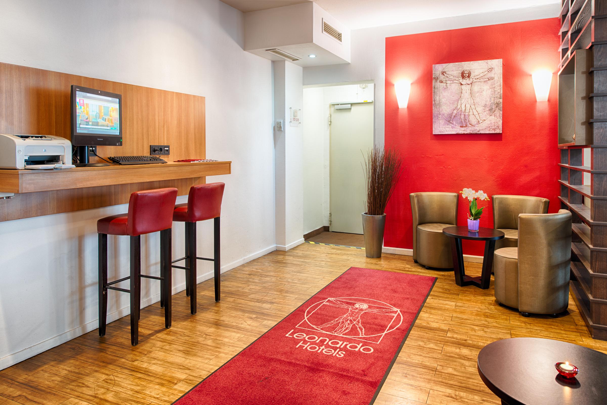 Отель Leonardo Frankfurt Center 3*