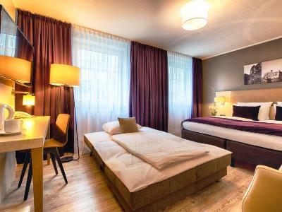 Отель Leonardo Frankfurt Center 3*