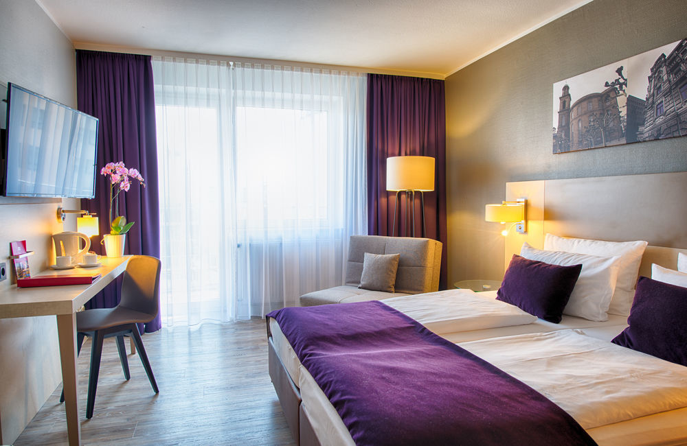 Hotel Leonardo Frankfurt Center 3*